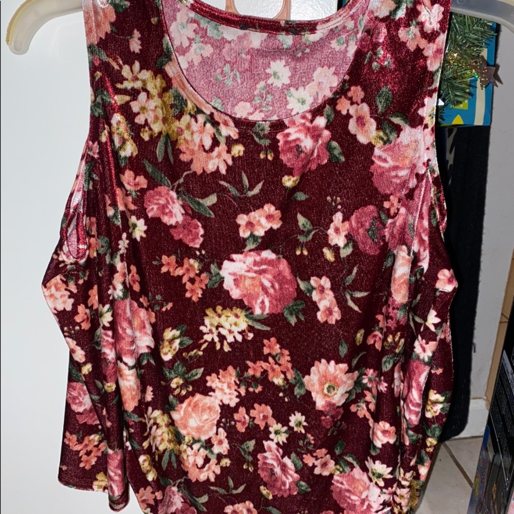flower top with open shoulders
